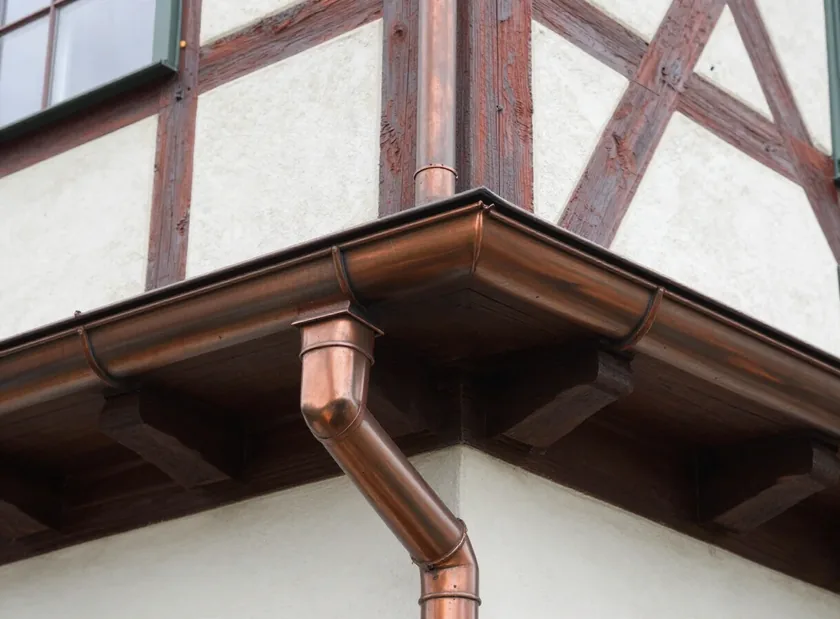 Dachdetail und Entwässerung